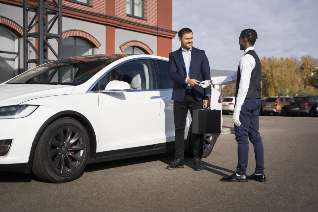 Corporate Car Service San Diego: Impress Clients and Arrive On Time Every Time - Executive Car Service LAX & San Diego | Book Now — Elite Lux Service