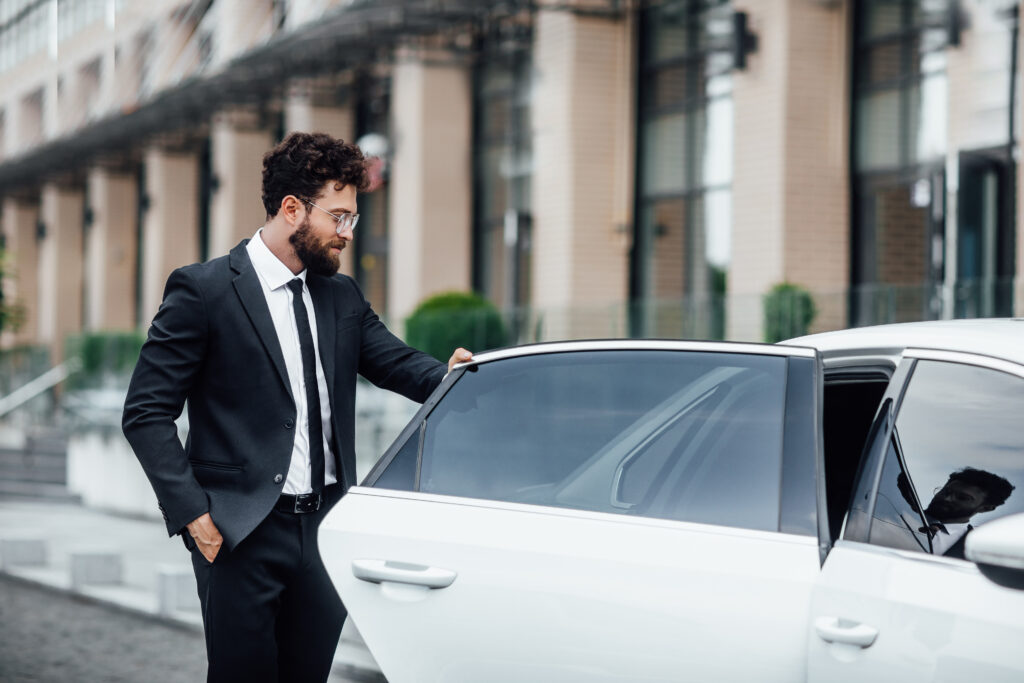 Book the Best San Diego Airport Black Car Service for Stress-Free Arrivals and Departures - Executive Car Service LAX & San Diego | Book Now — Elite Lux Service